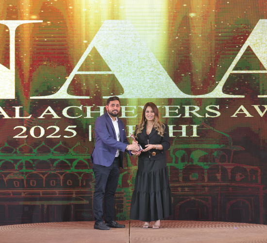 Mahima Choudary Felicitates Go Global Immigration with National Achievers Award – Golden